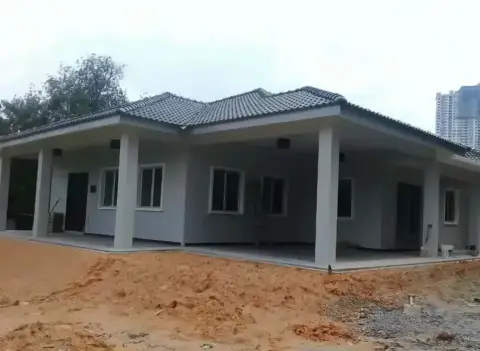 Projek RumahHQ di Cheras, banglo 1 tingkat, tanah berbukit — gambar 14 daripada 15