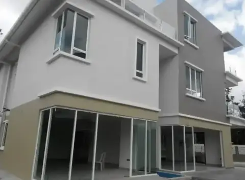 Projek RumahHQ di Hulu Langat, rumah 3 tingkat — gambar 6 daripada 42