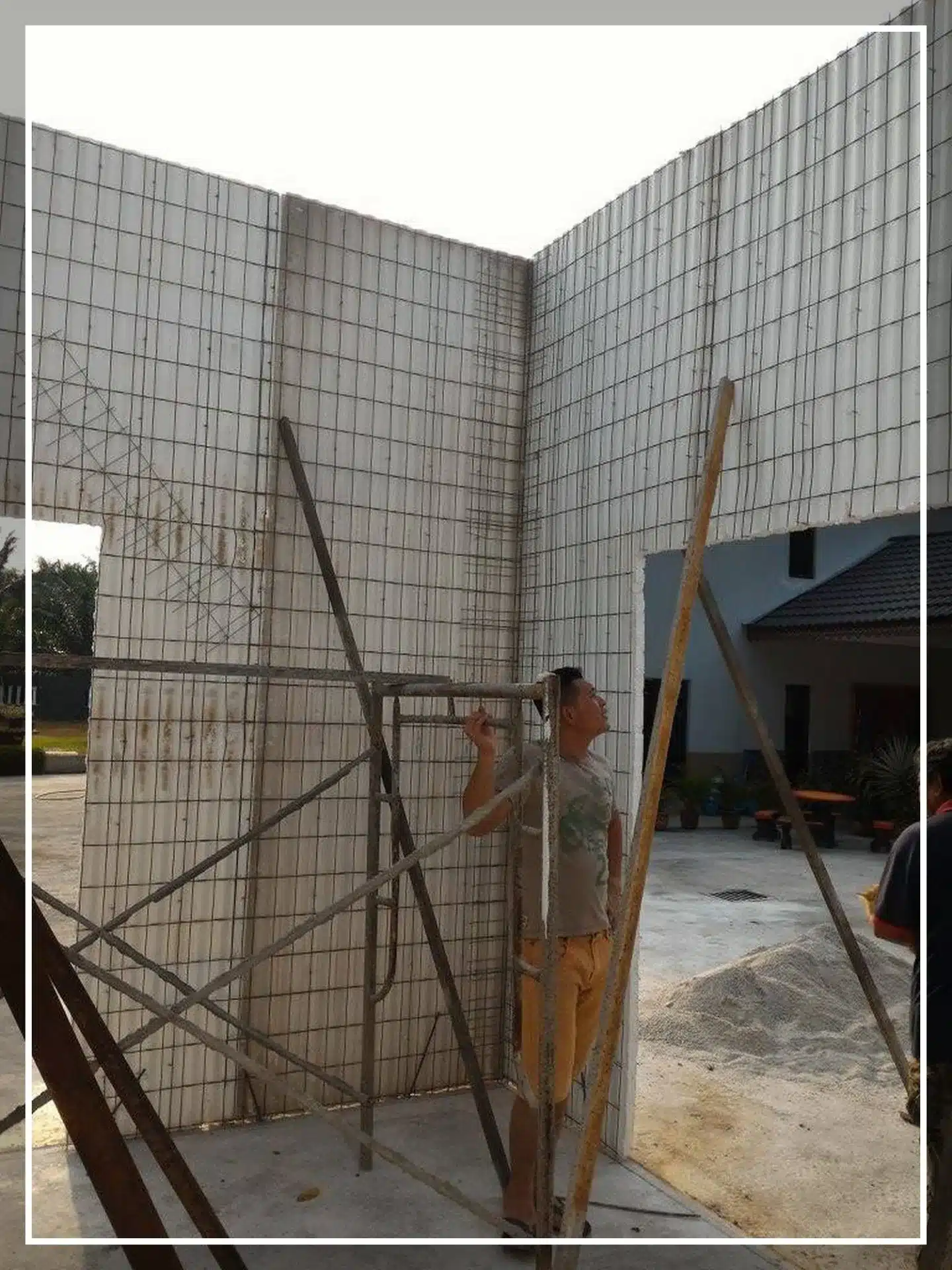 7 Rahsia Tangga Cantilever Yang Ramai Tak Tahu - Ini Cara Nak Buat Rumah Nampak Macam Resort Mewah! 6 Gambar Site Rumah Banglo RumahHQ 00921